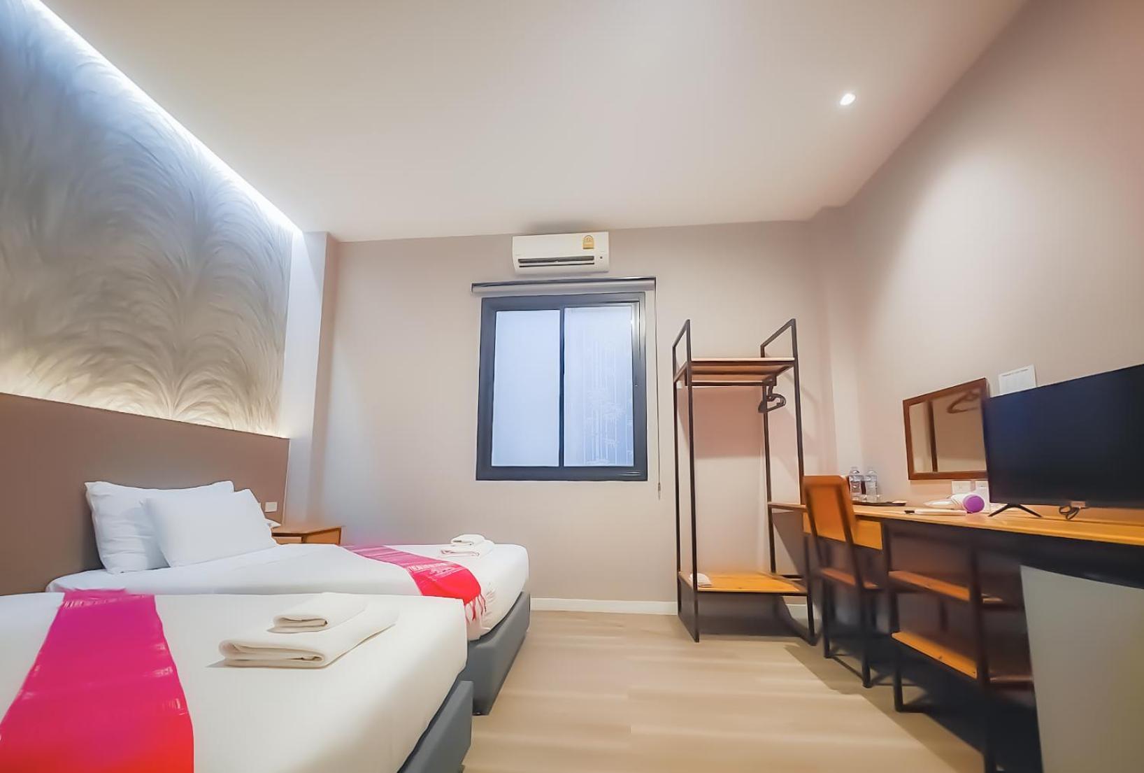 The Riva Vientiane Hotel Buitenkant foto